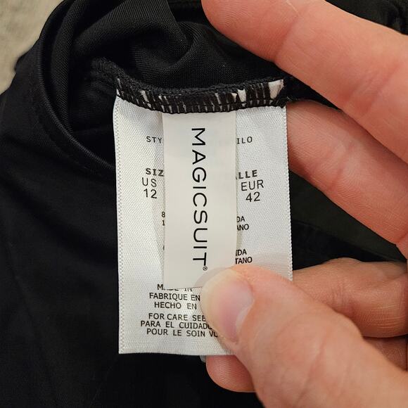 Magicsuit Swimsuit Womens Size 12 One-Piece Black Angelina Surplice Halter - Picture 11 of 13